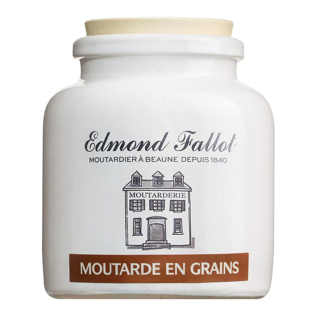 Ein weißer Steinkrug mit der Aufschrift "Dijon-Senf grobkörnig im Steintopf von Edmond Fallot, 250 g" aus Fallot, Burgund, mit der Abbildung eines Gebäudes.