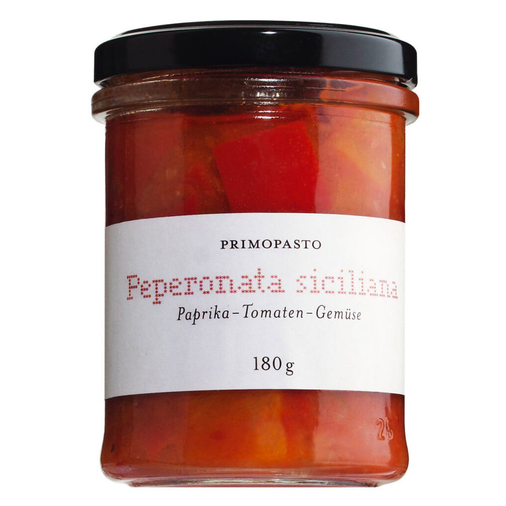 Ein 180g Glasgefäß mit Primopasto Peperonata siciliana - Paprika-Tomaten-Gemüse mit weißem Etikett und schwarzem Deckel.