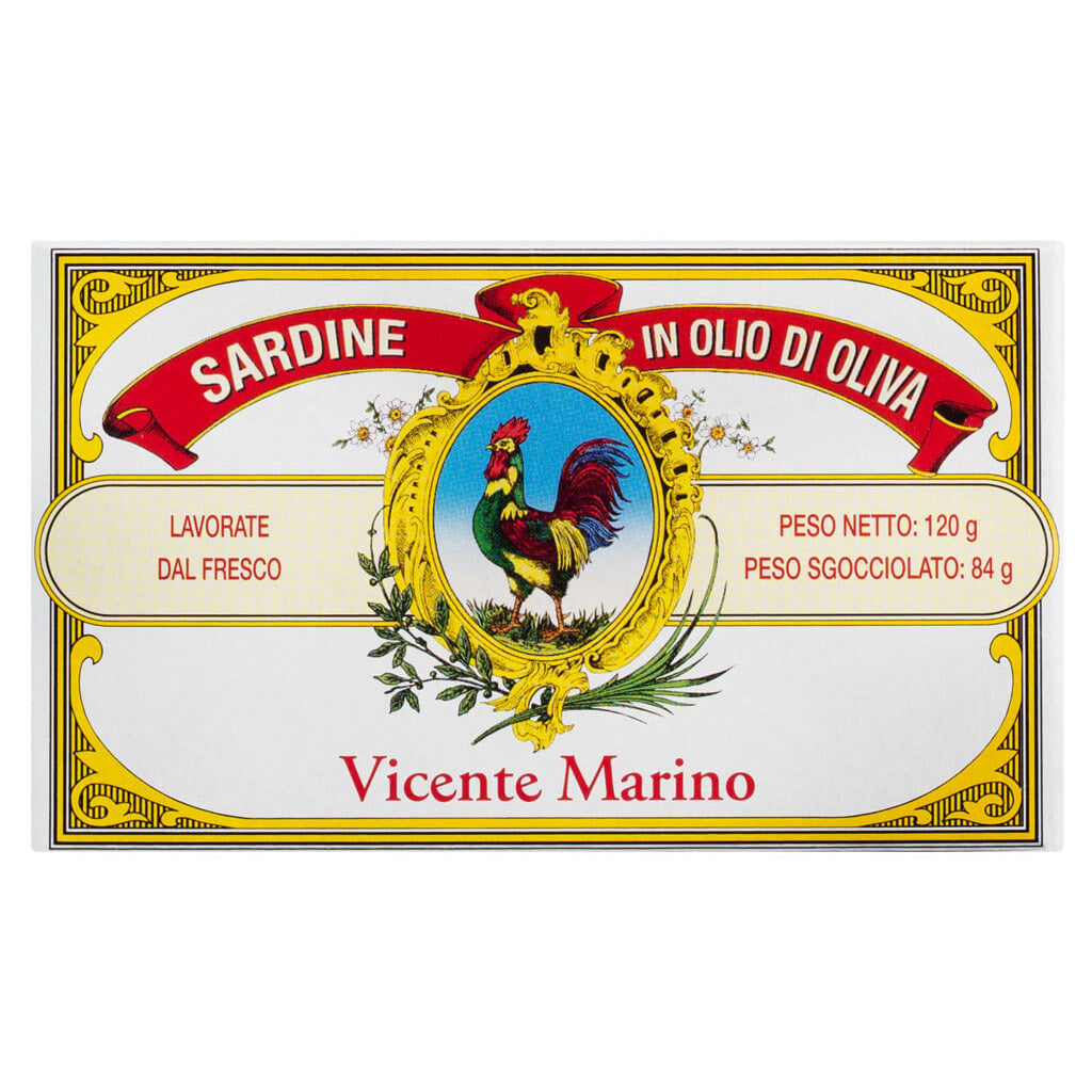 Vintage-Etikett einer Sardinendose mit einem Hahn und der Aufschrift "Sardinen in Olivenöl aus dem Atlantik, 120 g" von Vicente Marino.