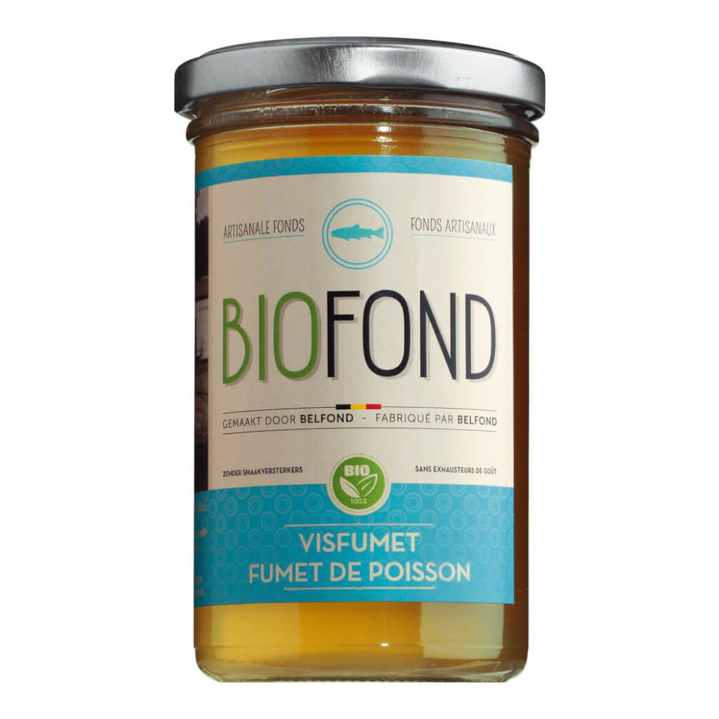 Ein 240-ml-Glasgefäß von Belfond Fischfond Bio mit blauem Etikett und silbernem Deckel.