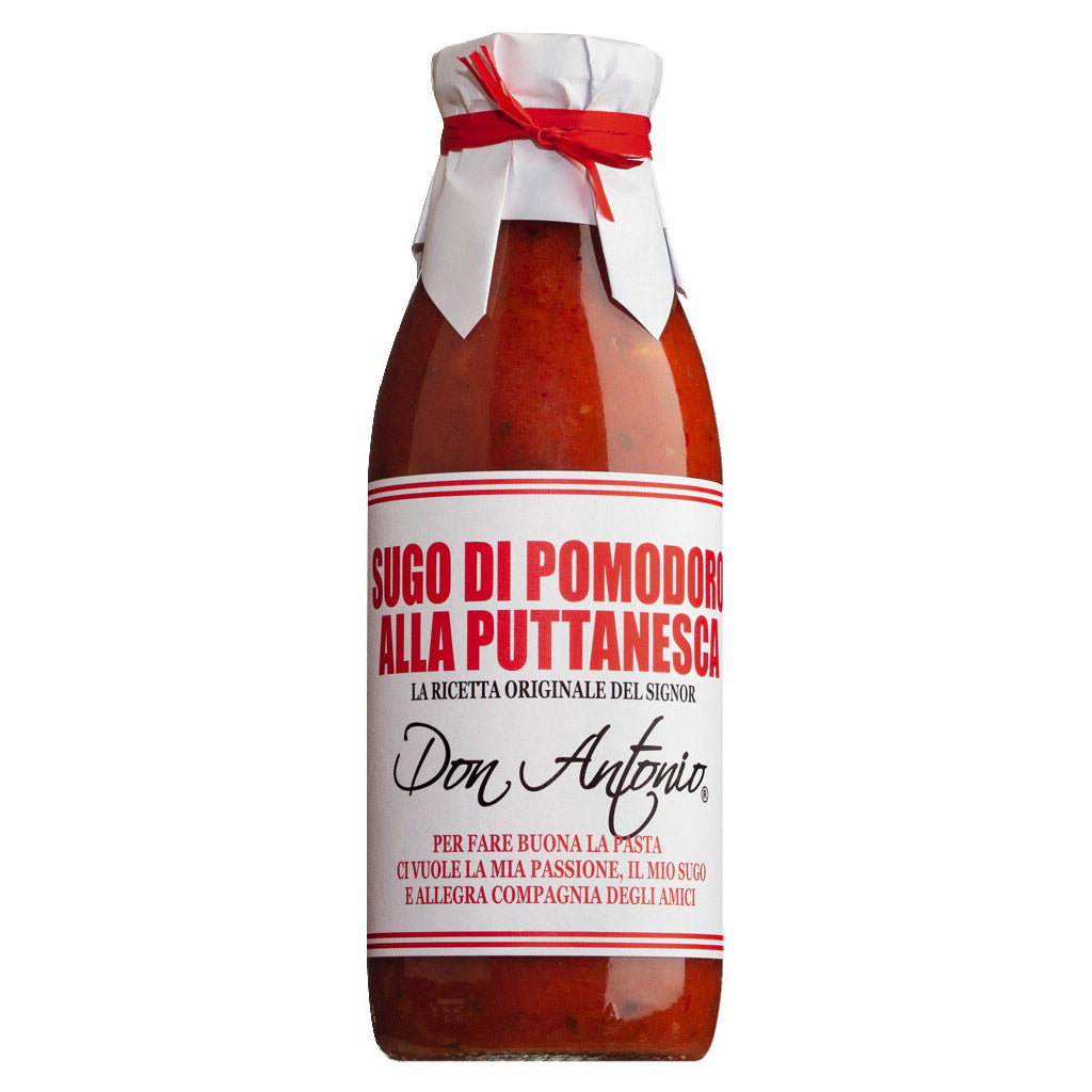 Ein Glas Don Antonio Sugo alla Puttanesca Tomatensauce mit Gemüse, Rosinen und Pinienkernen von Don Antonio srl, mit weißem und rotem Etikett und Deckel.