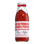 Ein Glas mit "Sugo al basilico e pecorino - Tomatensauce mit Basilikum & Pecorino" von Don Antonio srl, mit weißem und rotem Etikett und versiegeltem Deckel.