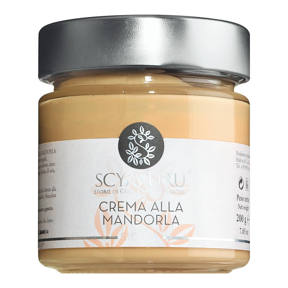 Ein 200g-Glas mit Mandelcreme von Scyavuru von Accademia Agricole Scyavuru s.r.l., gefüllt mit Mandelcreme und mit einem silbernen Deckel versehen.