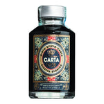 Eine 0,1-Liter-Glasflasche Silvio Carta Myrtenlikör Mini mit einem verschnörkelten Etikett im Vintage-Stil.