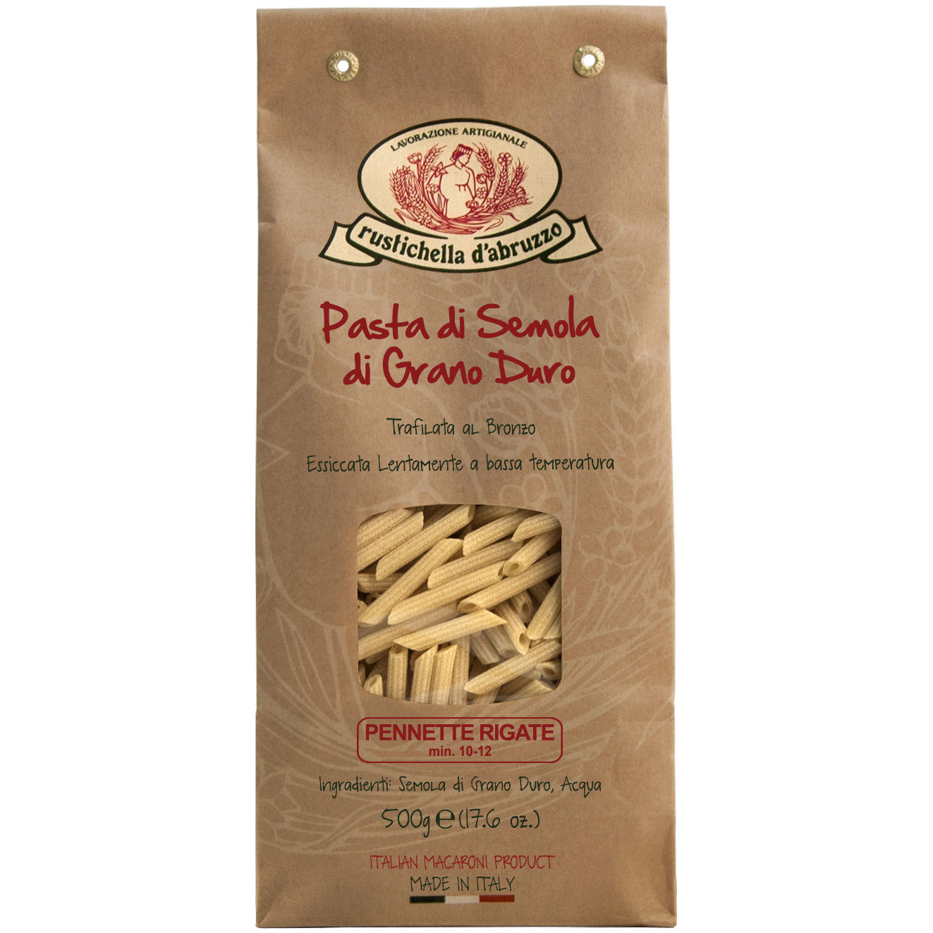 Eine braune Tüte Rustichella d'Abruzzo S.p.A. Pennette rigate Hartweizennudeln, 500 g, mit einem durchsichtigen Fenster, in dem die Nudeln zu sehen sind.