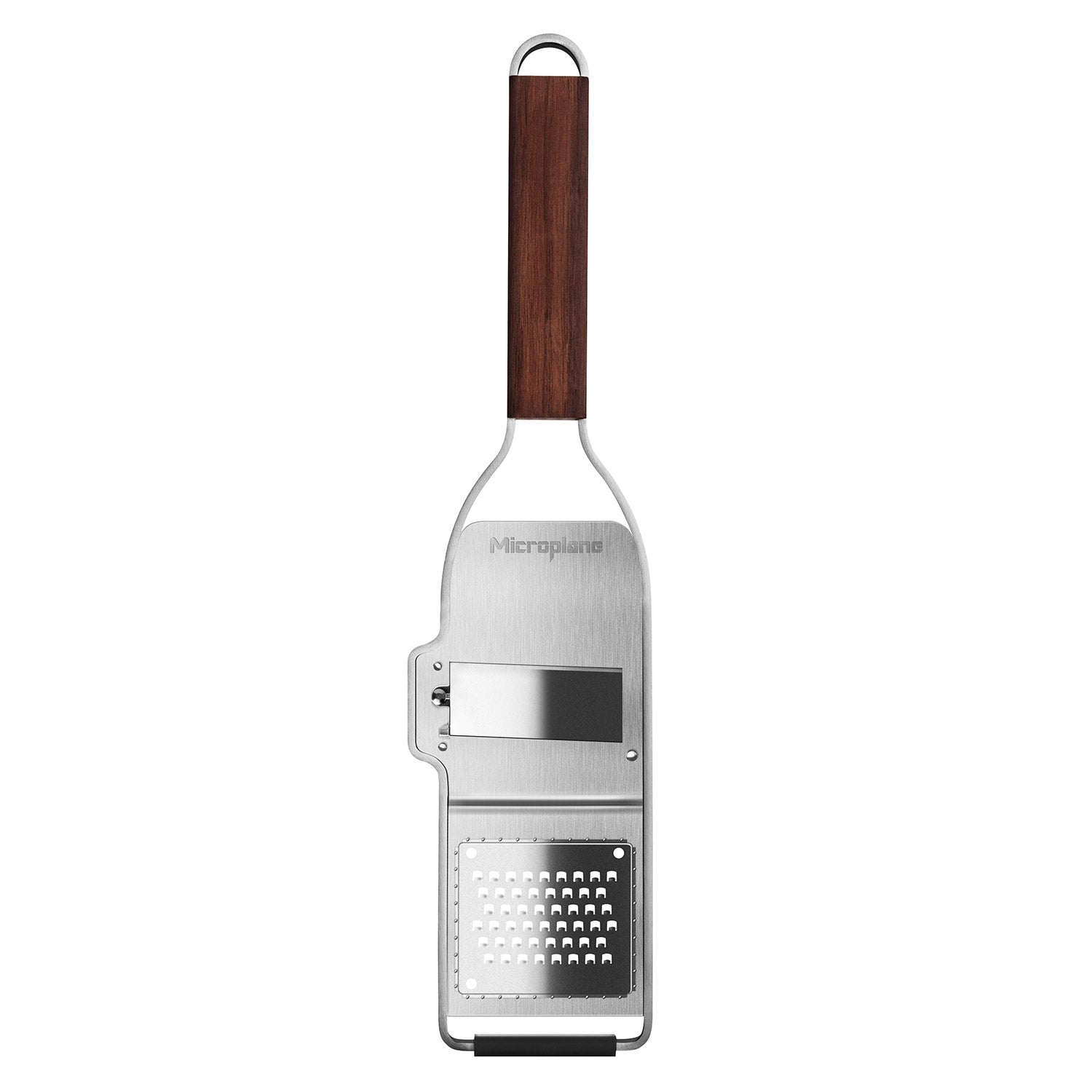 Das Microplane Master Trüffel-Profi Tool Reibe & Hobel 2 in 1 von Microplane verfügt über eine Reibe und einen Hobel aus Edelstahl mit einer rechteckigen Oberfläche und einem eleganten braunen Holzgriff.