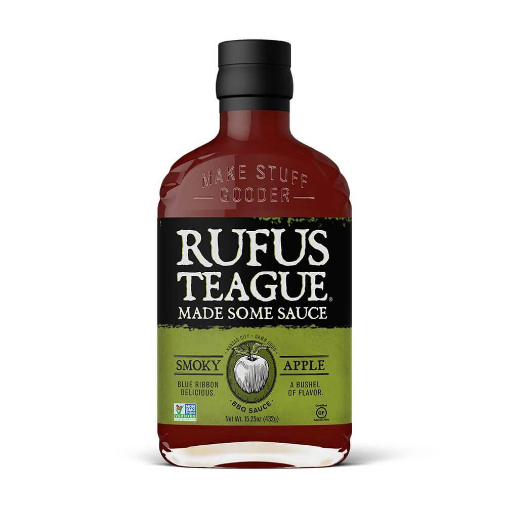 Eine 432 g Flasche Smoky Apple Sauce von Rufus Teague mit einem grünen und schwarzen Etikett.