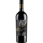 Eine 0,75-Liter-Flasche des Rotweins Cantina Tollo Gufo Sangiovese Merlot Terre d'Abruzzo IGP mit Eulenmotiven auf einem schwarzen Etikett.