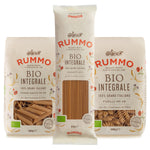 Das Rummo 3er Bio Vollkorn Pasta Probierpaket enthält drei 500g-Packungen italienischer Bio-Vollkornnudeln: Penne, Spaghetti und Fusilli.